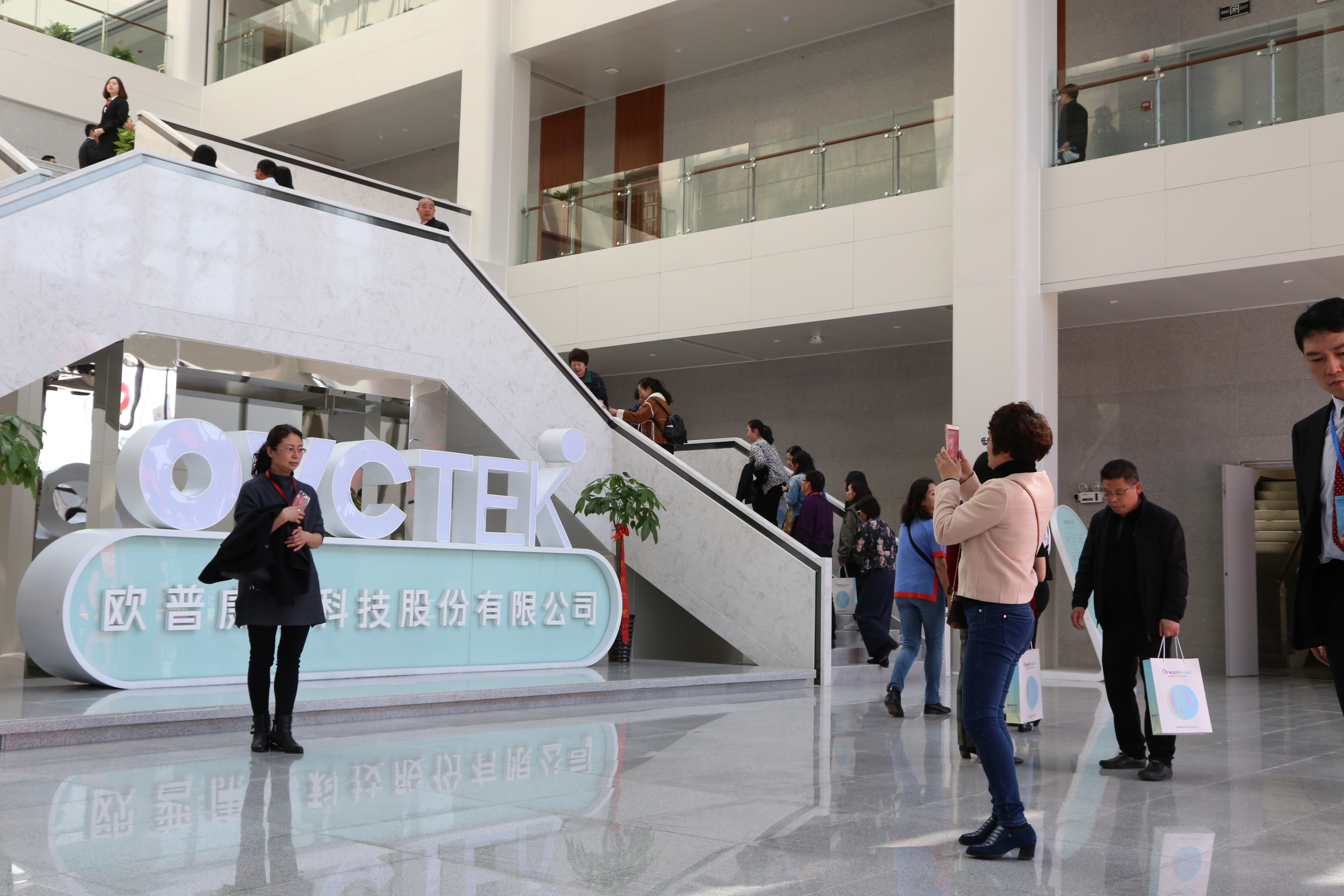 ballbet������(�й�)����ɭ����