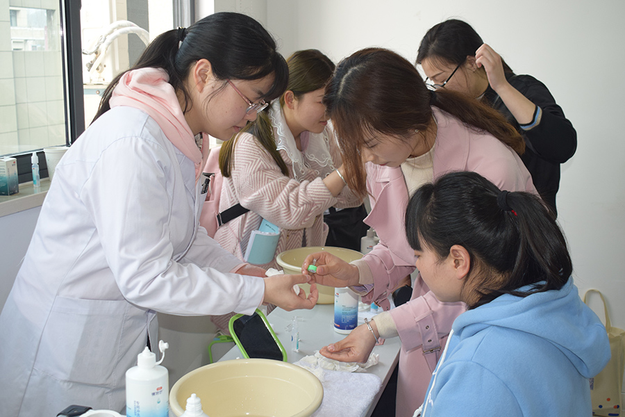 ballbet������(�й�)����ɭ����