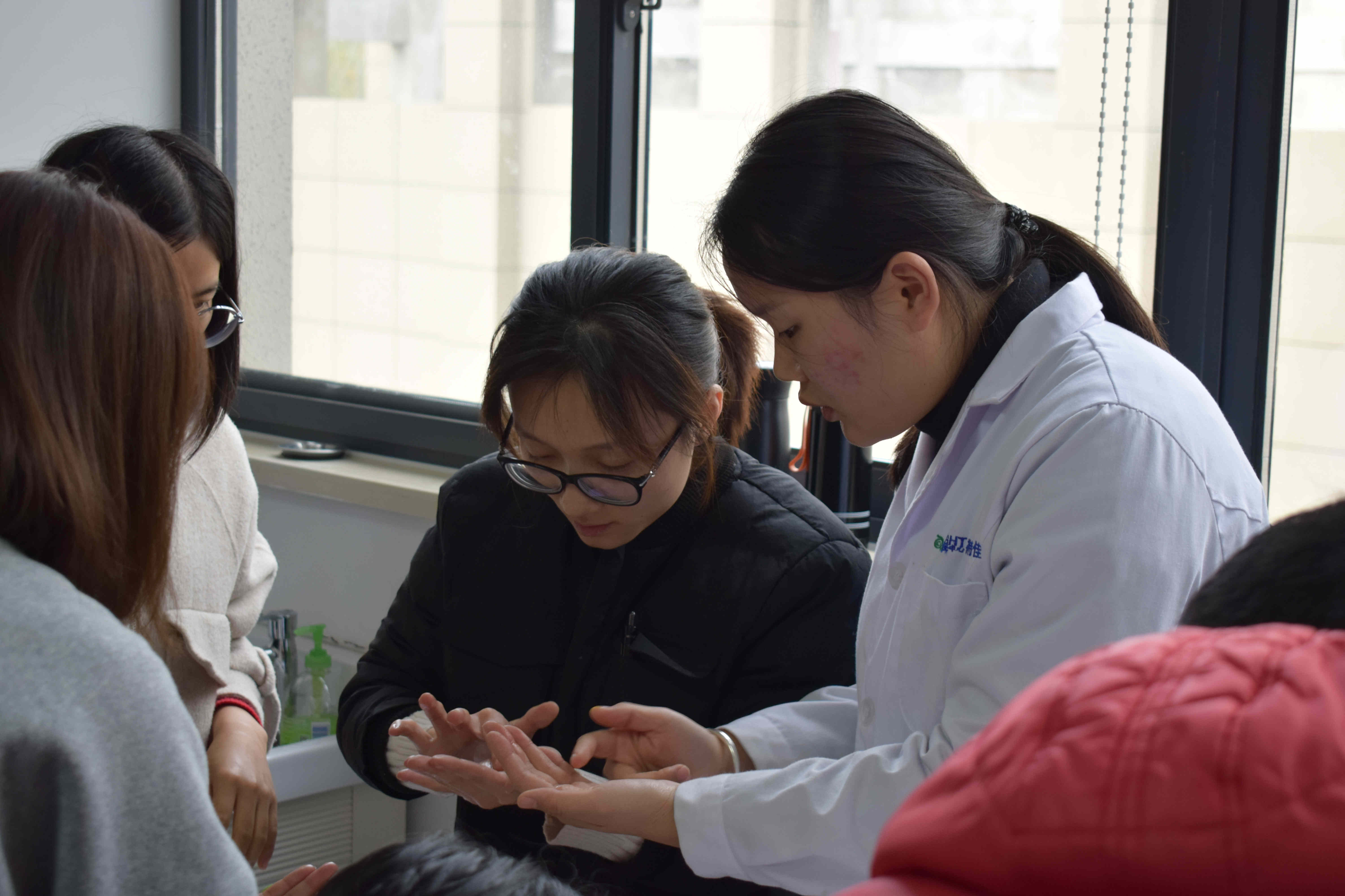 ballbet������(�й�)����ɭ����